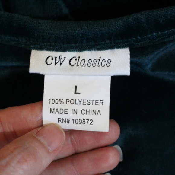 CW Classics, velvet green long sleeve dress - Picture 7 of 7